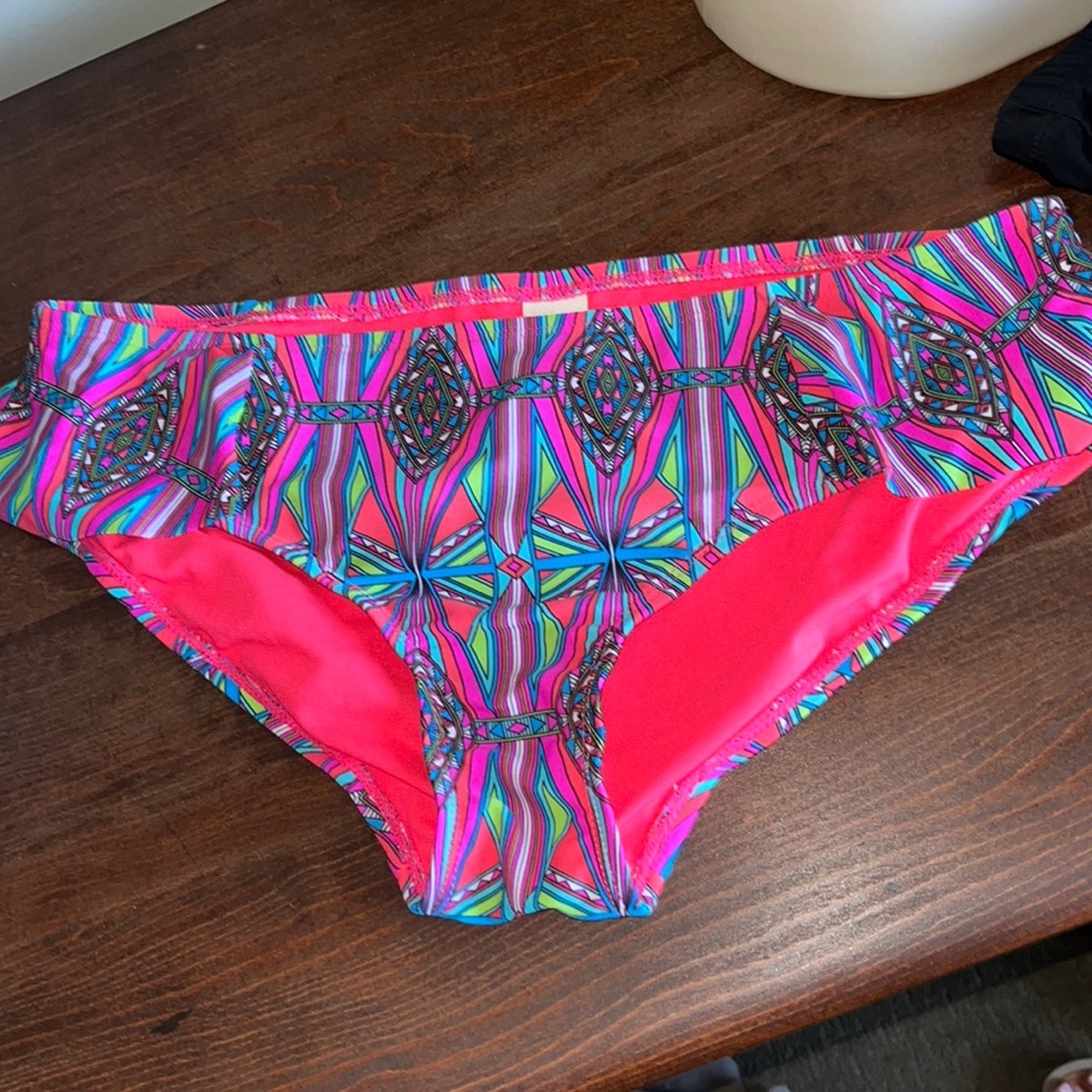 NWOT Swim Bottoms Size XL